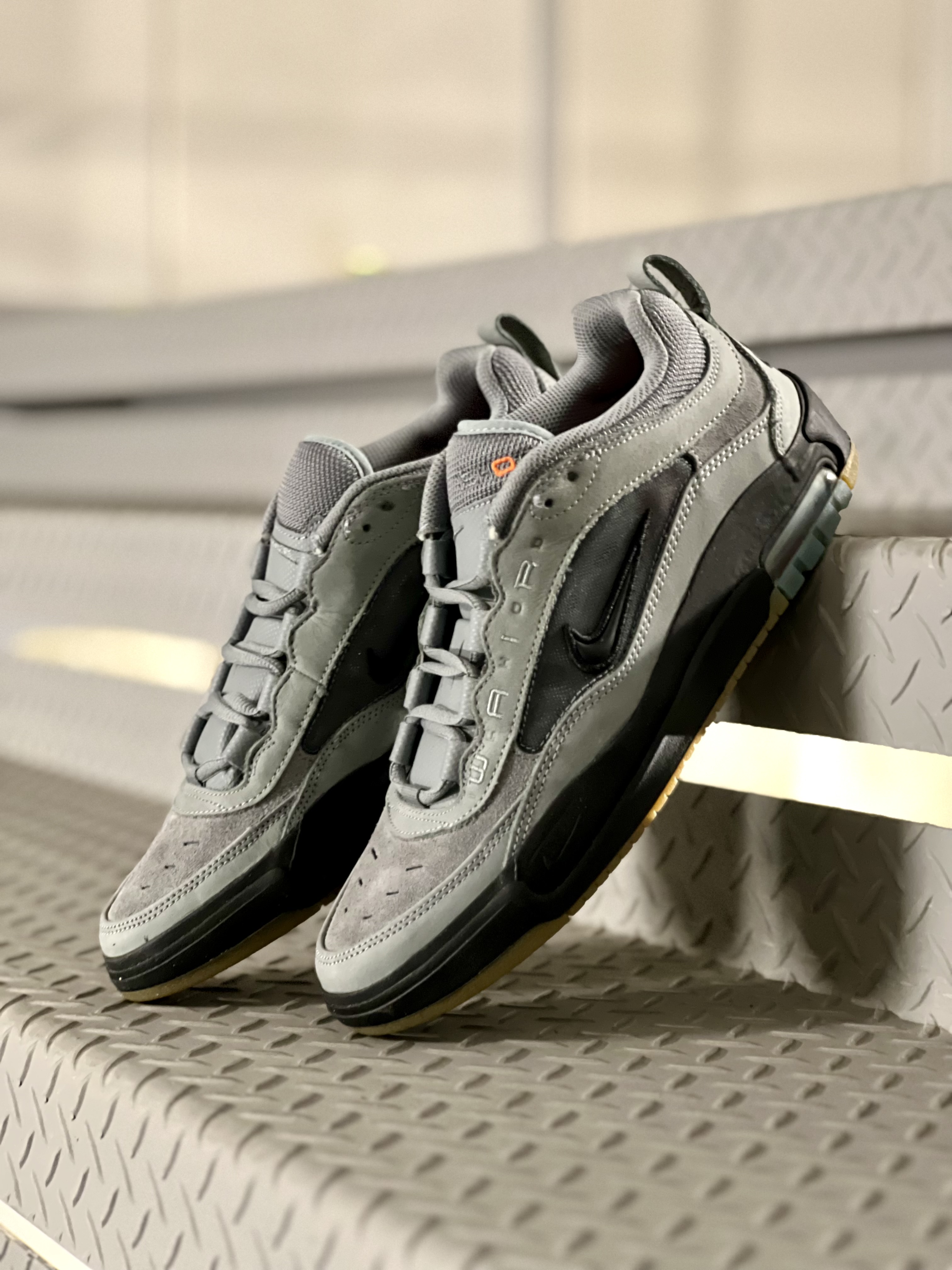 SiiiCK | 8月16日(土)発売 Nike SB ISO 