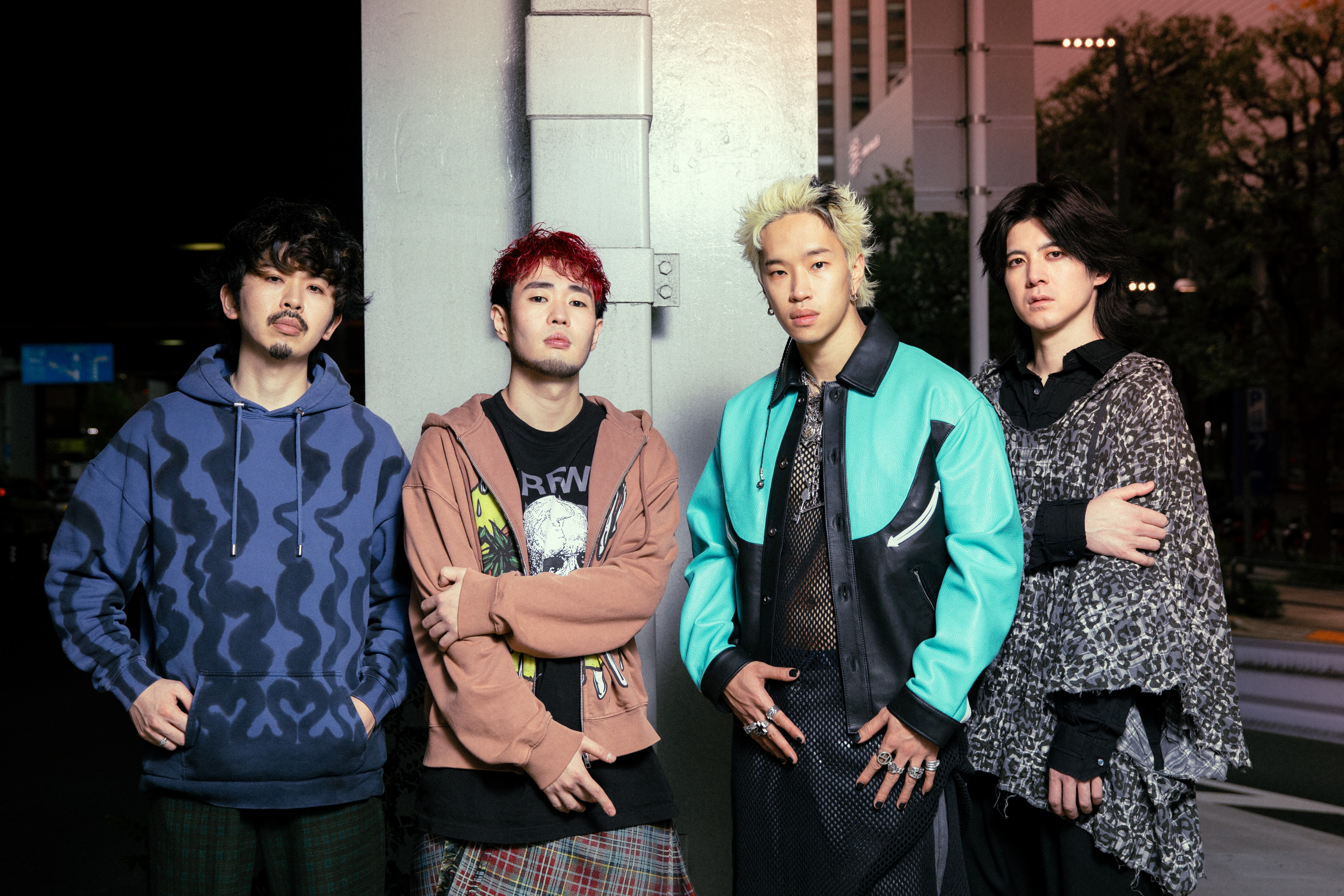 SiiiCK | Paledusk さらなるハイブリッド・サウンドの進化と、新機軸の